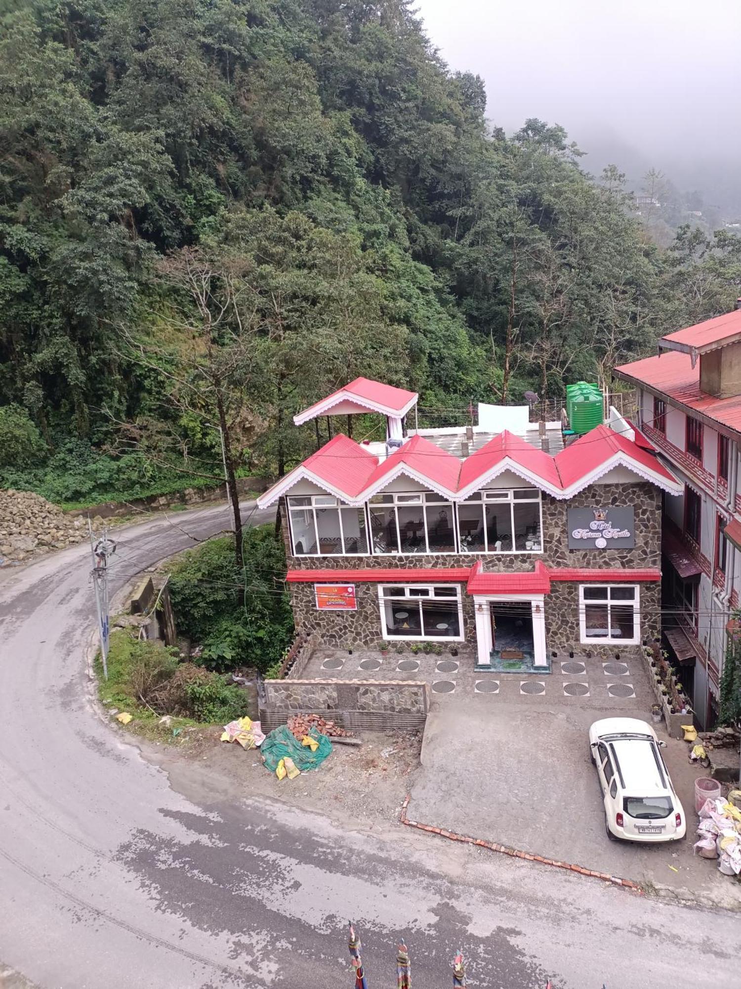Hotel Karma Kastle Gangtok Esterno foto